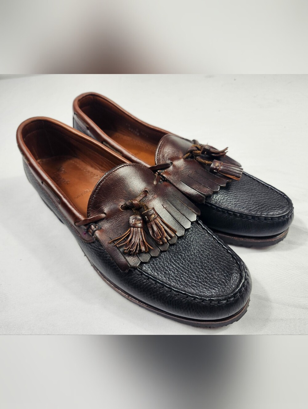 Allen Edmonds Mens 12 M Black Pebbled LeatherTassel Kiltie Loafers Dark Brown